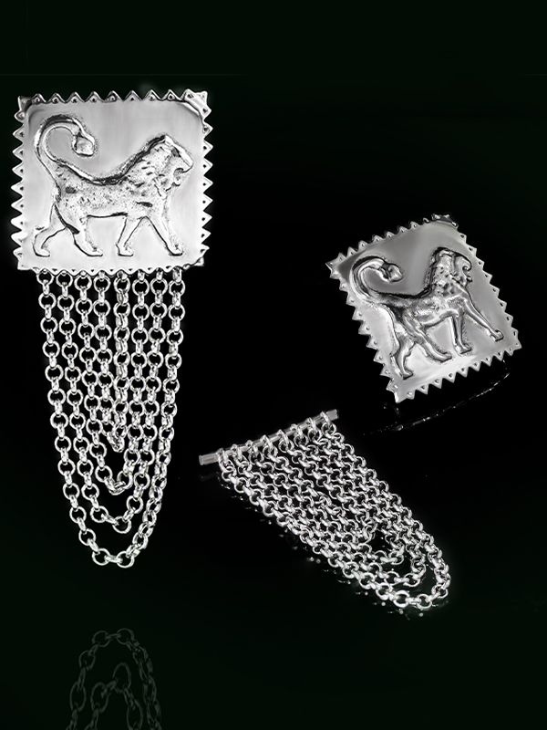 "Lions" rhodium plated earrings