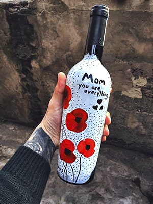 գինի "մայրիկին"